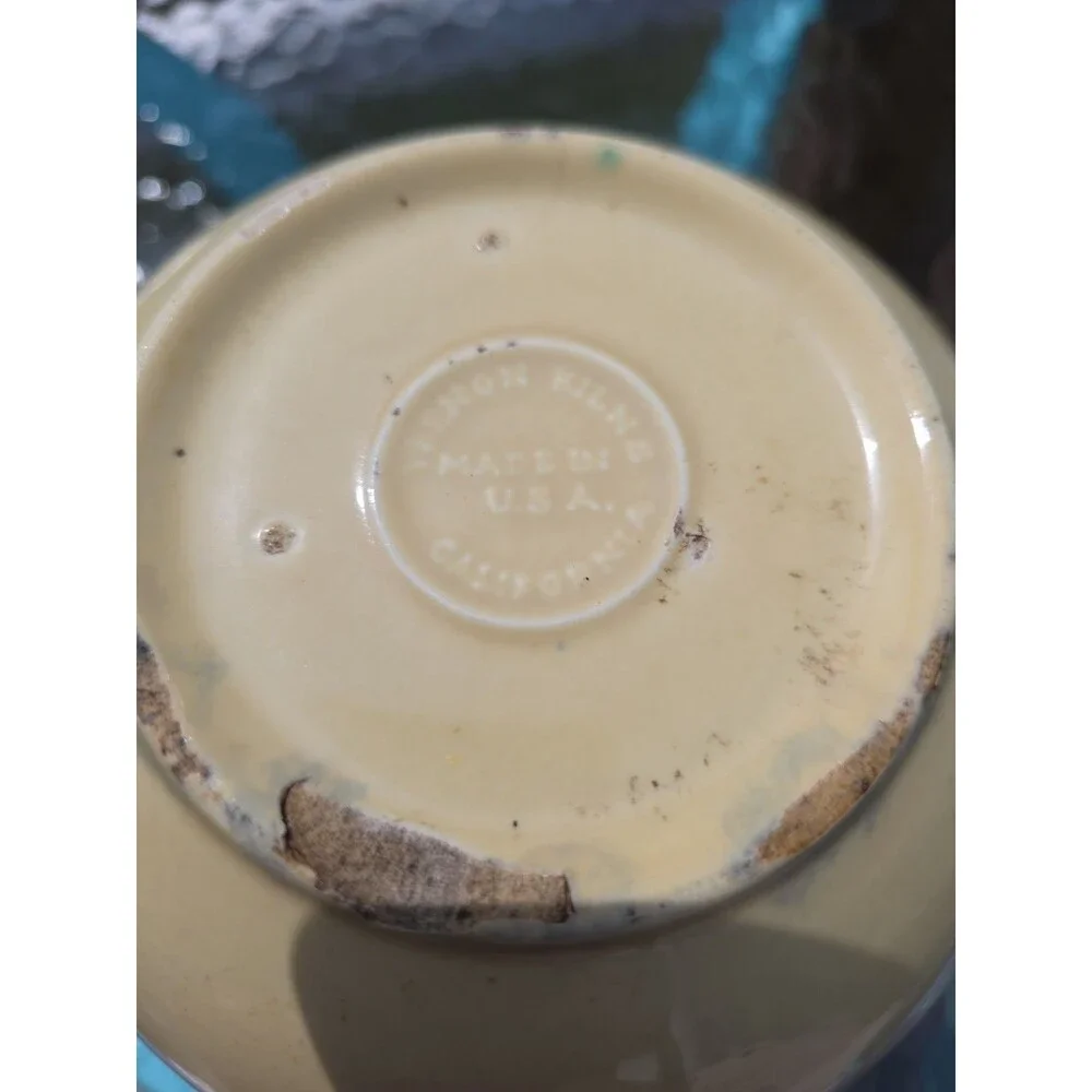 VTG Authentic Vernon Kilns Ware Yellow Mixing Bowl USA Mid 20th Century Pottery